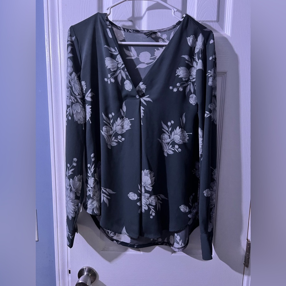 Ann Taylor Medium Floral Blouse